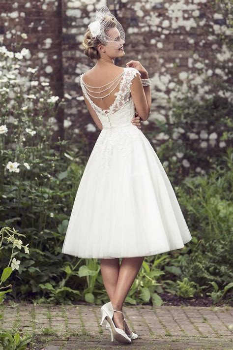 50+ Chic and Short Reception Dresses for the Modern Bride