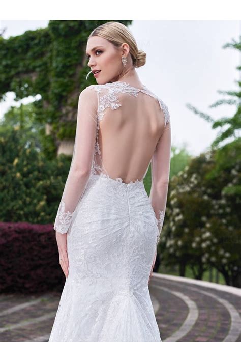 50+ Dreamy Dresses with Long Sleeves and Open Backs