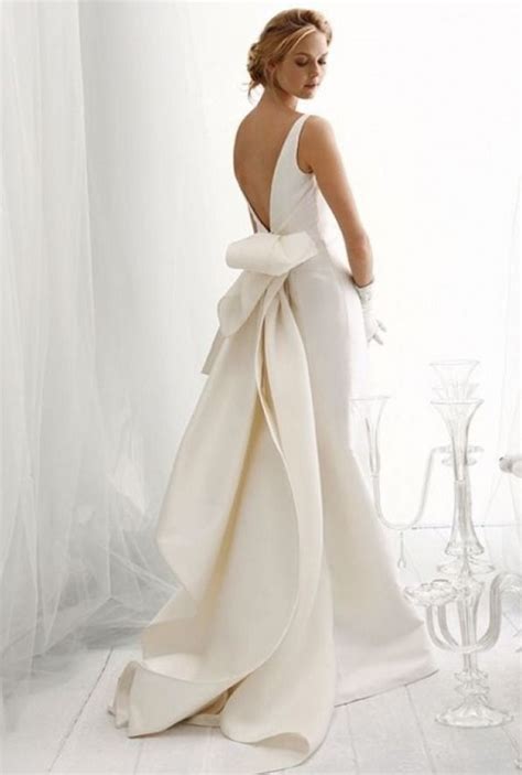 50+ Enchanting Contemporary Wedding Dress Ideas for the Modern Bride