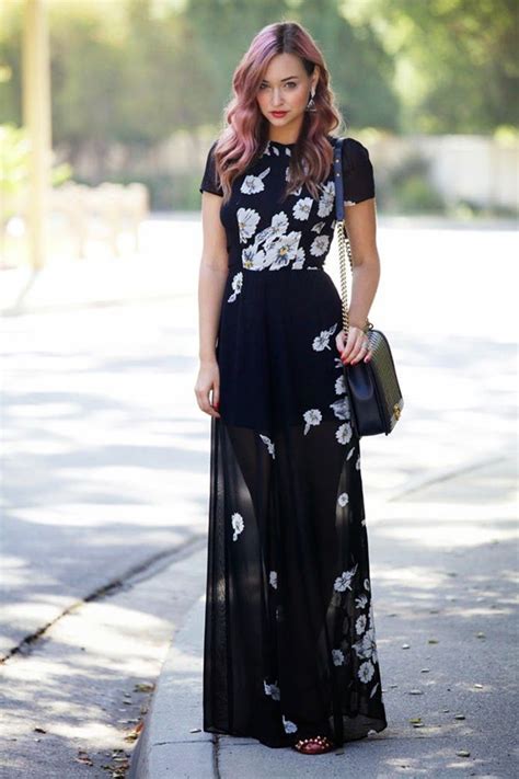 50+ Enchanting Flowy Wedding Guest Dress Styles