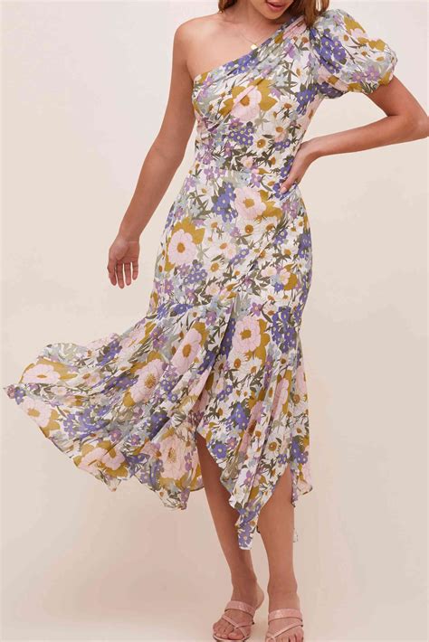 50+ Floral Dresses to Dazzle at Any Wedding