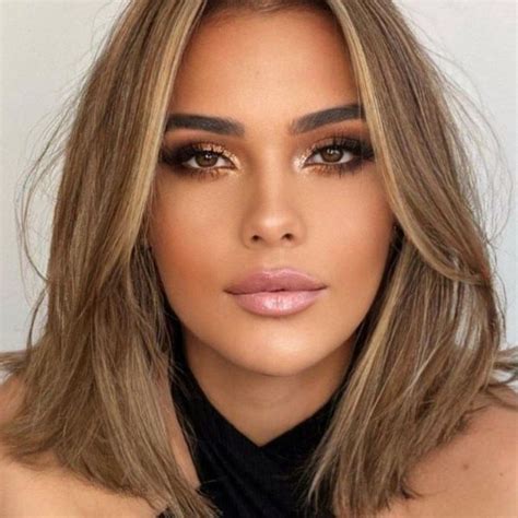 50+ Mesmerizing Medium Straight Hairstyles for Every Face Shape