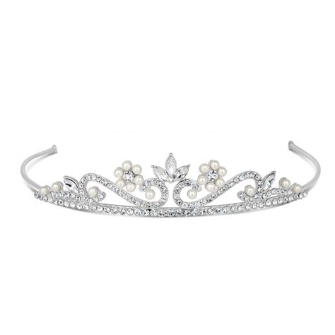 50+ Tiny Tiaras for a Regal Touch