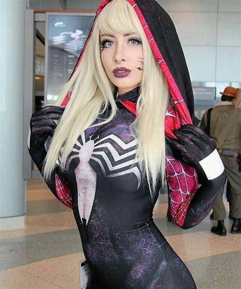 50 Captivating Women's Cosplay Outfits That Will Turn Heads