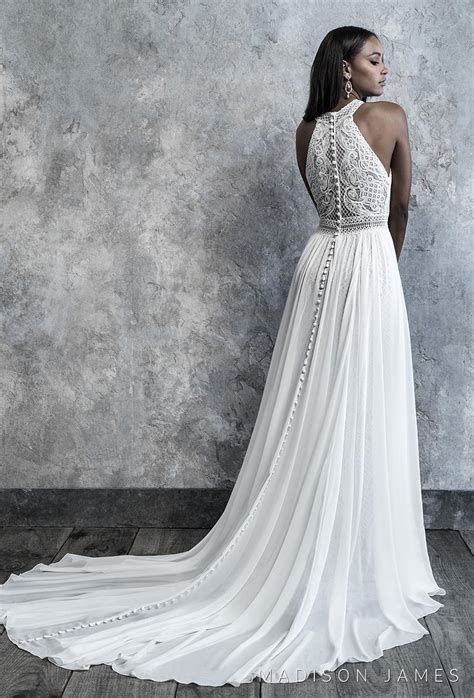 50 Glamorous Halter Wedding Dresses for Stunning Brides