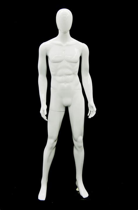 50 Shades of Plastic: Manniquins in Storage