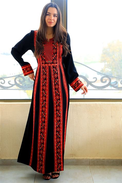 50 Shades of Style: Unveiling the Palestinian Dress