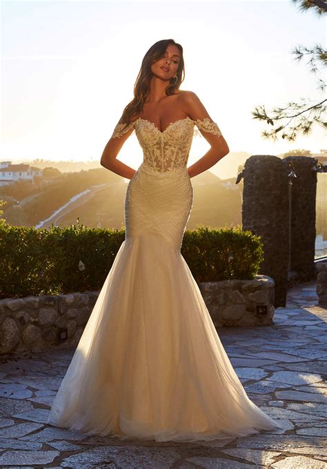 50 Stunning Trumpet Style Wedding Dresses That Will Make You Look Like a Queen