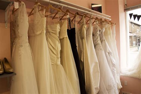 50 Ways to Find Your Dream Thrift Shop Wedding Dress