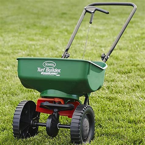 51 Tips on Handheld Lawn Fertilizer Spreaders