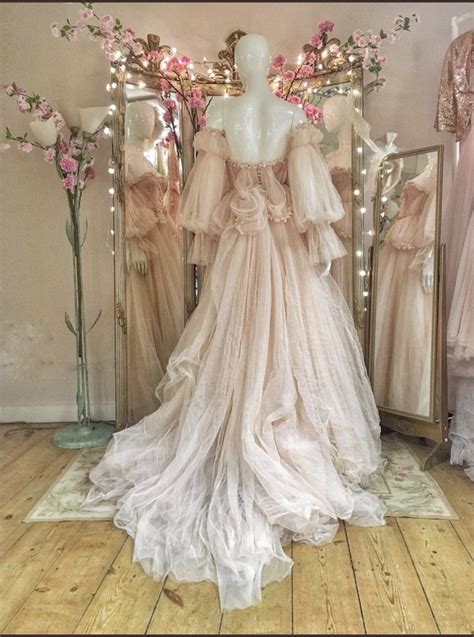 52 Cottagecore Wedding Dresses That Will Take You to Fantasy Land