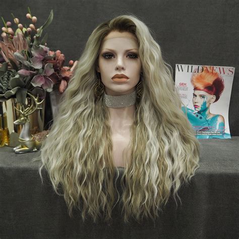 521%% Captivating Blonde Wavy Long Synthetic Wigs