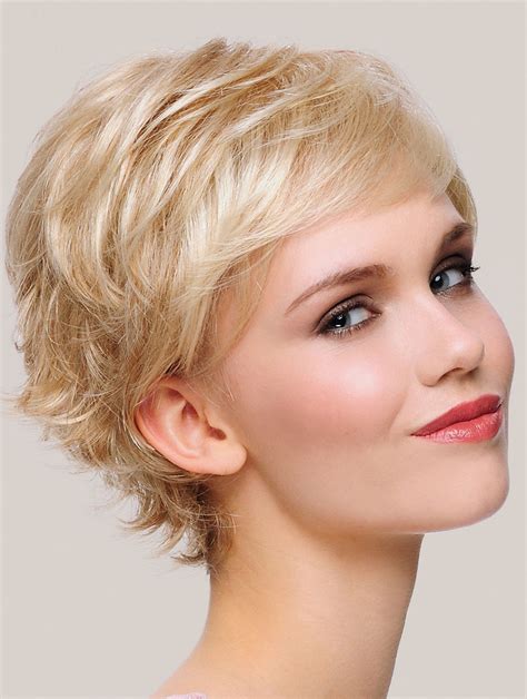 6" Straight Monofilament Blonde Stylish Short Ladies Wigs