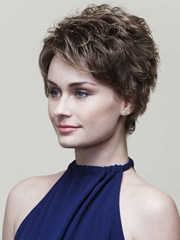 6" Wavy Brown Classic Short Wigs: Timeless Glamour for 2025