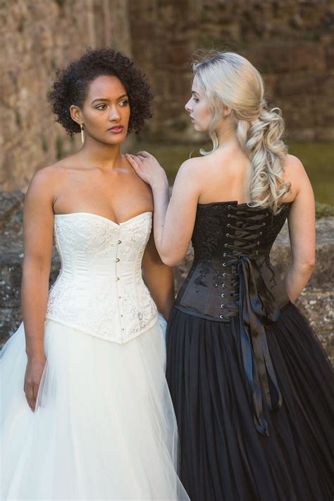 6 Corset Black Wedding Dresses That Will Make You Look Absolutely Stunning