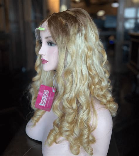 63 Impressive Tips on Using Curly Blonde Wigs