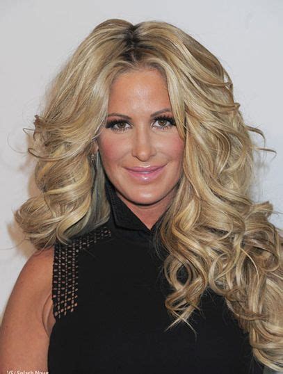 63 Stunning Blonde Wavy Long Kim Zolciak Wigs for 2025