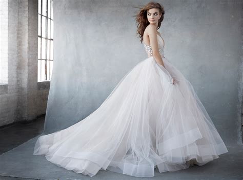 6532 Lazaro Wedding Dresses That Will Make You Say "Yes!"