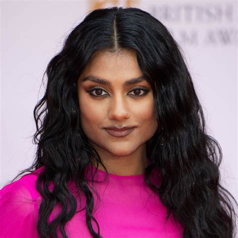 68 Stunning Wavy Black Hairstyles for Every Face Shape