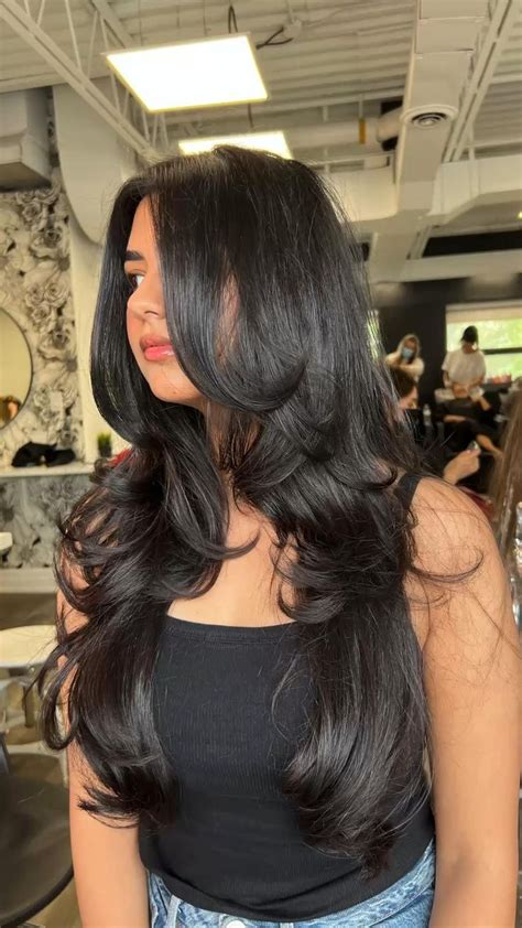 7 Alluring Hairstyles for Black Long Hair