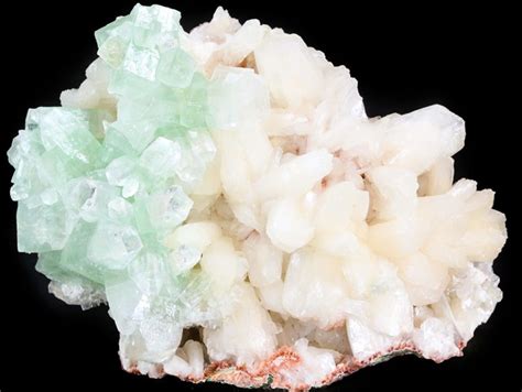 7 Amazing Facts About Stilbite Crystals: The Ultimate Guide!