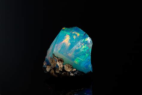 7 Astonishing Facts: Unraveling the Enchanting World of Faceted Opals!