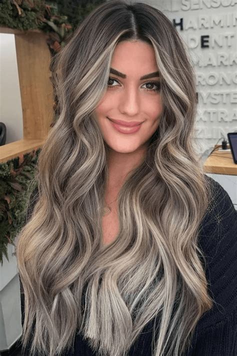 7 Captivating Dark Roots Blonde Hair Inspirations