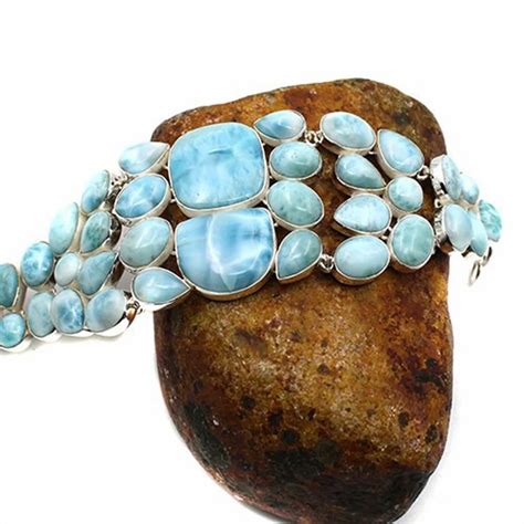 7 Captivating Reasons Why a Larimar Bracelet is the Perfect Gemstone Accessory