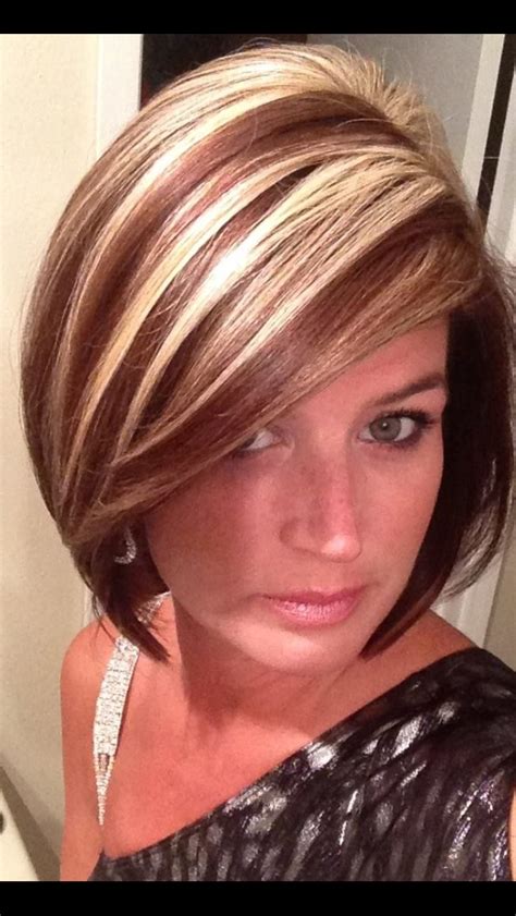 7 Captivating Short Brown Hair with Blonde Highlights Styles