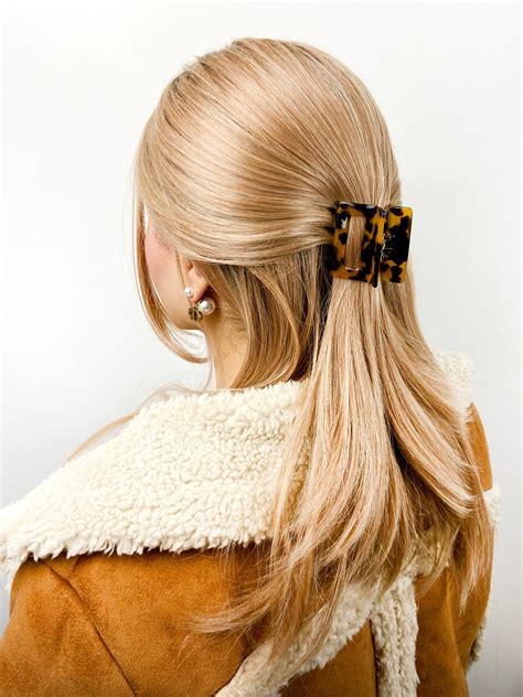 7 Chic Clips for Hair Buns to Elevate Your Hairstyle