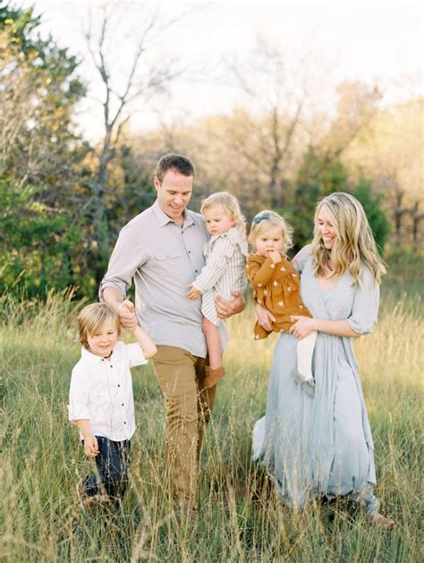 7 Dreamy Dresses for Family Photos