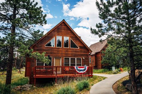 7 Enchanting Solitude Cabins in Estes Park, CO for Unforgettable Escapes