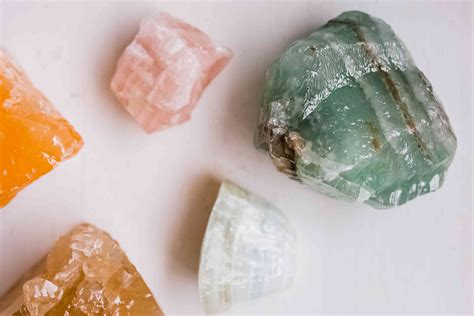 7 Exceptional Wonders of Calcite: Uncover Its Mystical Properties & Everyday Applications