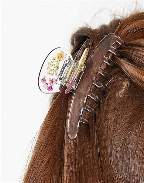 7 Extraordinary Hair Clips for Every Occasion: Embellish Your Locks!