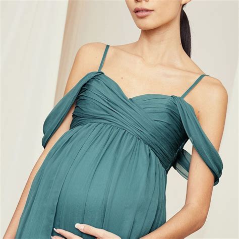 7 Gorgeous Maternity Bridesmaid Dresses to Flatter Every Figure