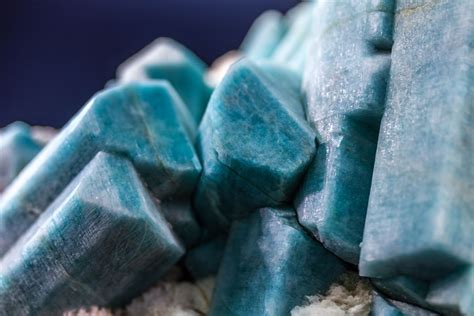 7 Incredible Amazonite Benefits & How They Can Transform Your Life