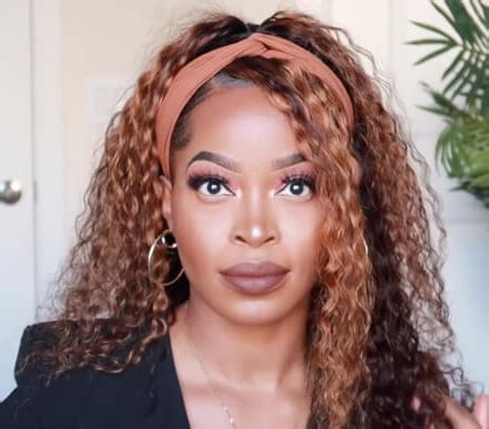 7 Part in the Middle Wigs with a Headband Hairstyles You Must Try