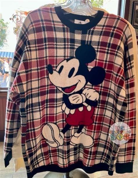 7 Reasons Why Disneyland Jerseys Are Flying Off the Shelves