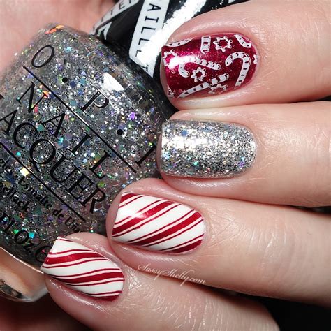 7 Simple Christmas Nail Ideas to Sparkle This Season