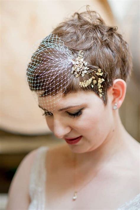 7 Snazzy Hair Accessories for Short-Haired Wonders