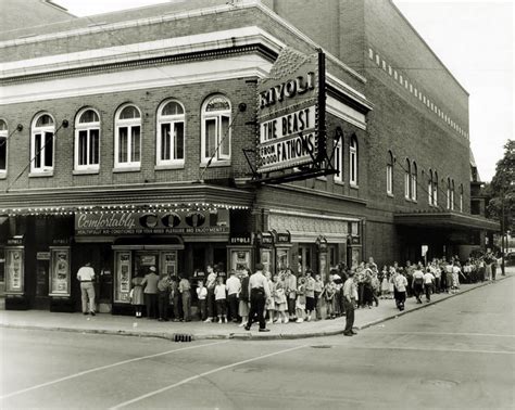 7 Stores in Muncie, Indiana for Movie Buffs