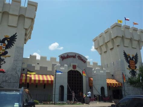 7 Unbelievable Hotels Near Medieval Times Dallas for a Time-Traveling Getaway