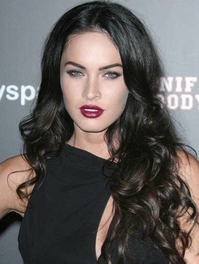 7 Wondrous Wavy Long Black Synthetic Megan Fox Wigs for 2025