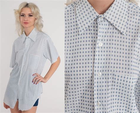 70s Button Up Shirt: A Timeless Classic that's Making a Comeback