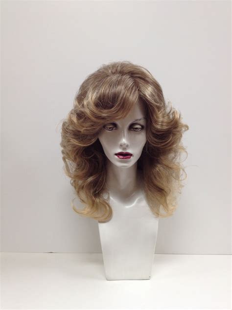 70s Wigs: 5 Fab Styles for Women