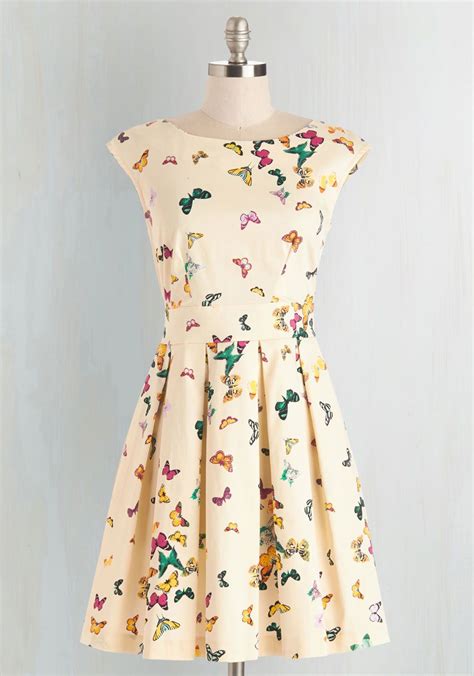 75+ Enchanting Butterfly Dresses That Will Make You Flutter