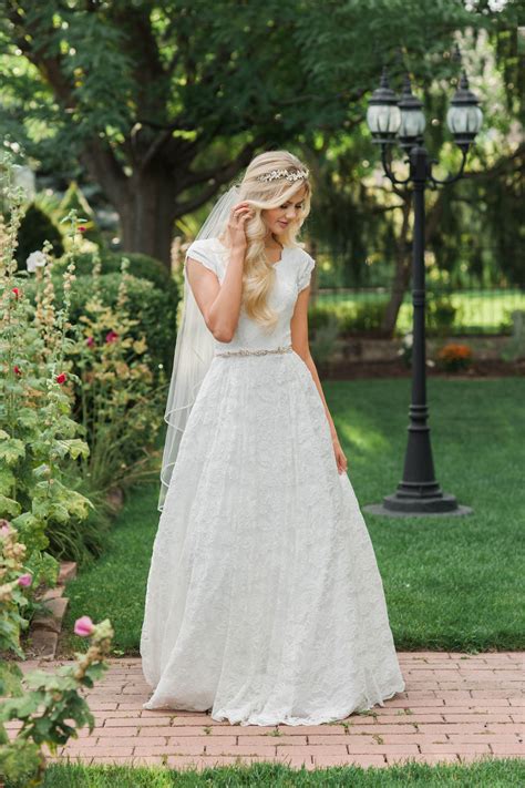 75+ Modest Bridal Dresses to Make You Shine from Within