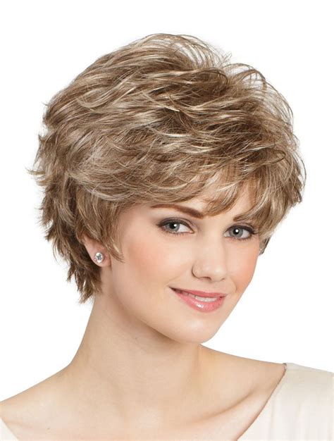 8" Wavy Blonde Classic Short Wigs