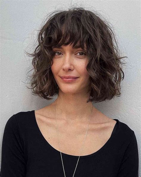 8" Wavy Brown with Bangs Short Wigs: Unleash Your Inner Glam in 2025