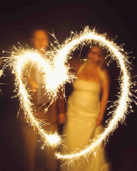 8,000+ Shimmering Sparklers for Your Dreamy Wedding